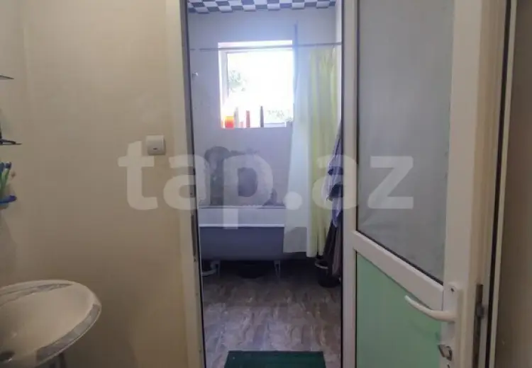 4 otaqlı mənzil , Şəki