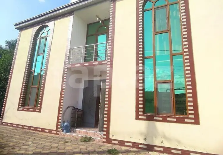 5 otaqlı mənzil , Şəki