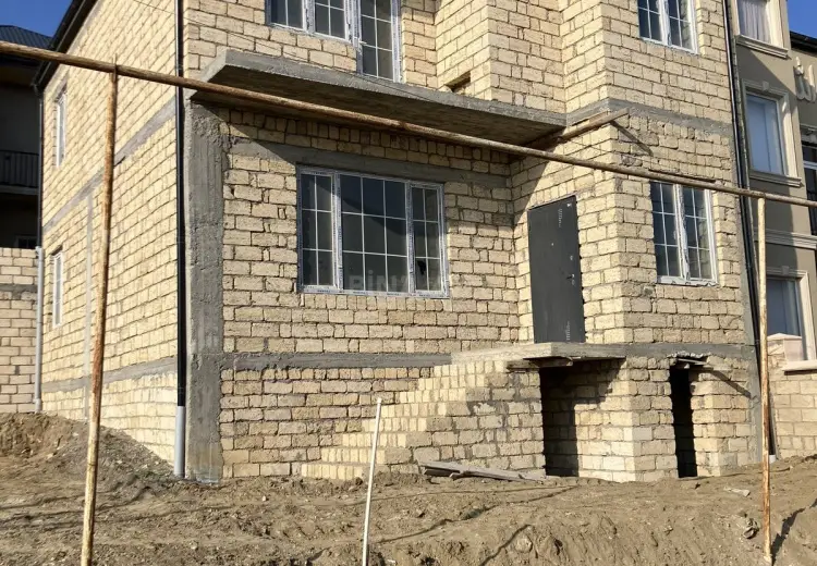 4 otaqlı mənzil Satılır, Badamdar qəs., Səbail, Bakı