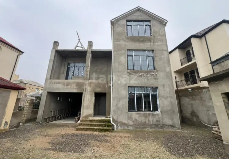 9 otaqlı mənzil , Xırdalan