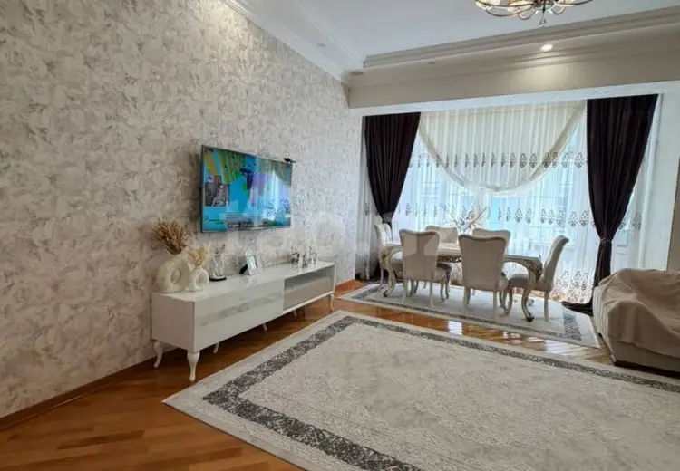 3 otaqlı mənzil , Bakı