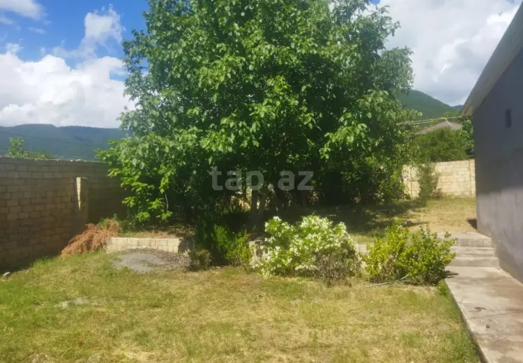 3 otaqlı mənzil , Şəki
