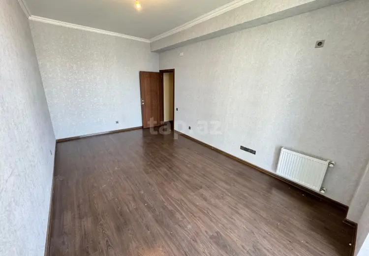 4 otaqlı mənzil , Bakı