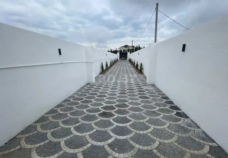 5 otaqlı mənzil , Bakı