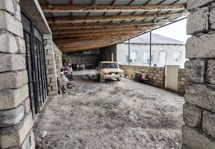 4 otaqlı mənzil , Quba