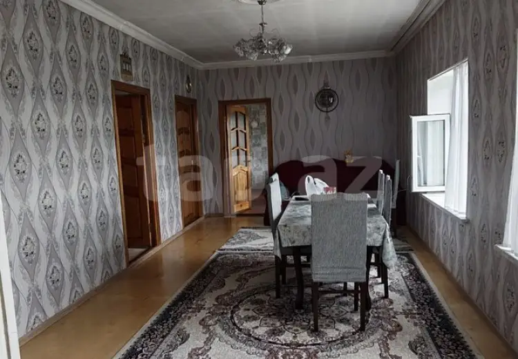4 otaqlı mənzil , Quba