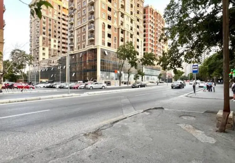 209 m² Obyekt / Ofis Satılır, Nərimanov, Bakı