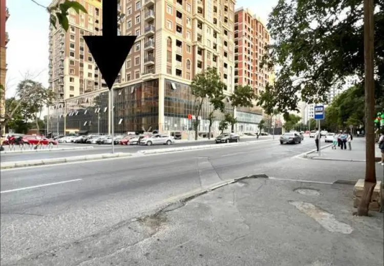 209 m² Obyekt / Ofis Satılır, Nərimanov, Bakı