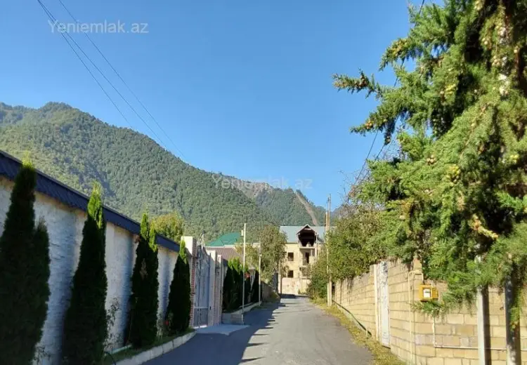 7 otaqlı mənzil Satılır, Qəbələ