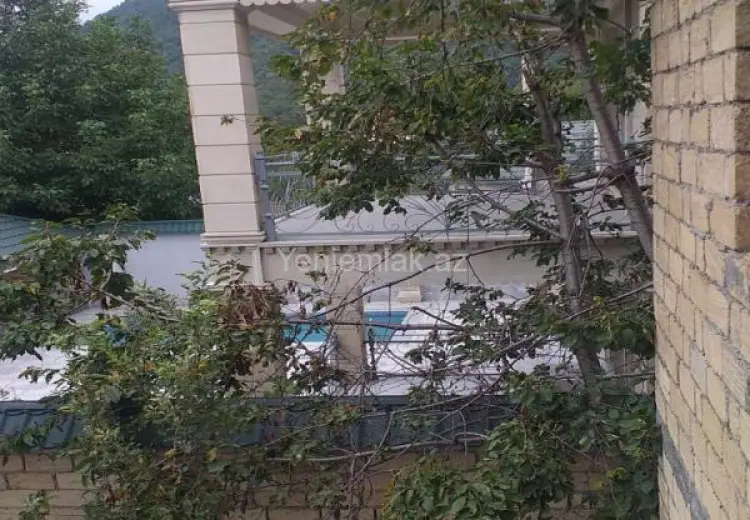 7 otaqlı mənzil Satılır, Qəbələ