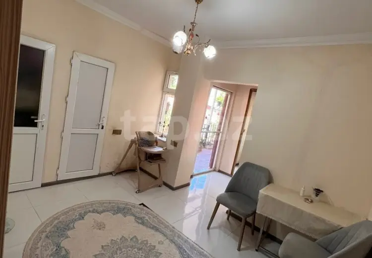 7 otaqlı mənzil , Xırdalan