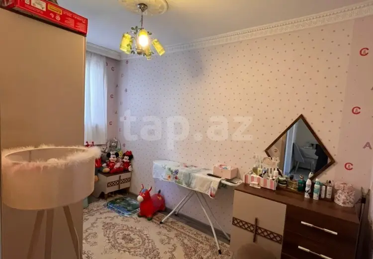 7 otaqlı mənzil , Xırdalan