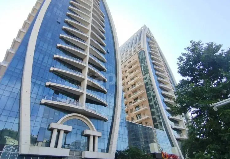 4 otaqlı mənzil , Bakı