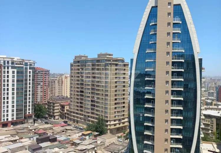 3 otaqlı mənzil , Bakı