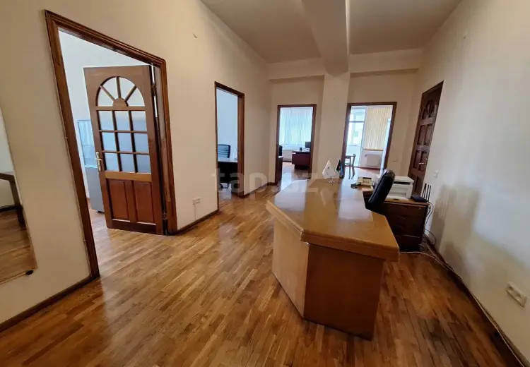 4 otaqlı mənzil , Bakı