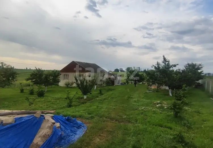 3 otaqlı mənzil , Quba