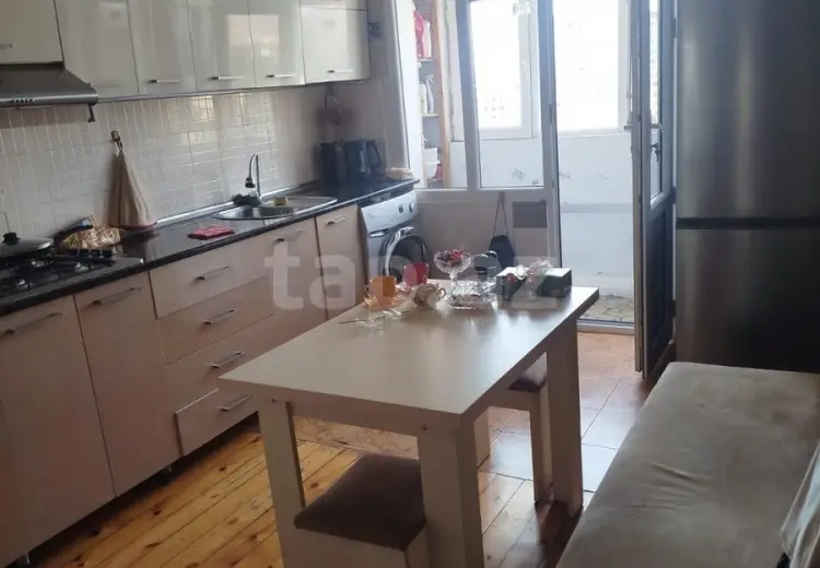 2 otaqlı mənzil , Bakı
