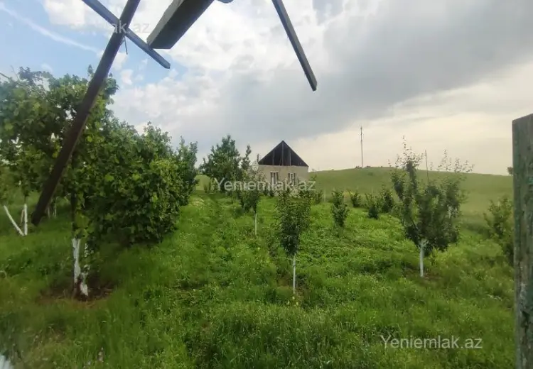 3 otaqlı mənzil Satılır, Quba