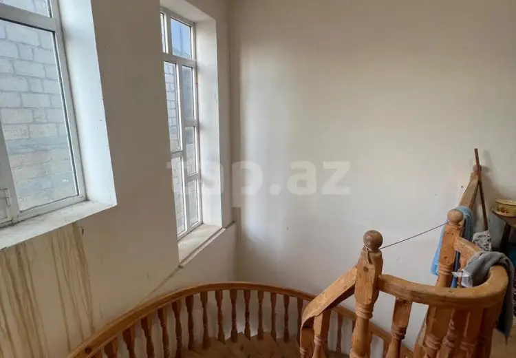 8 otaqlı mənzil , Quba