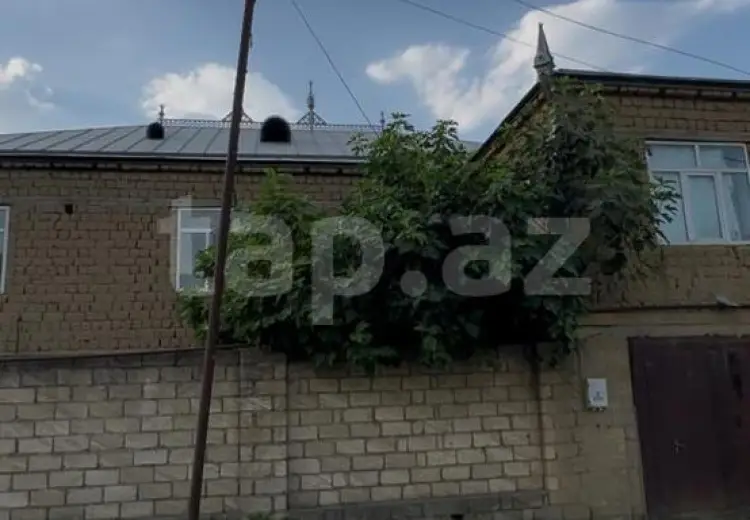 8 otaqlı mənzil , Quba