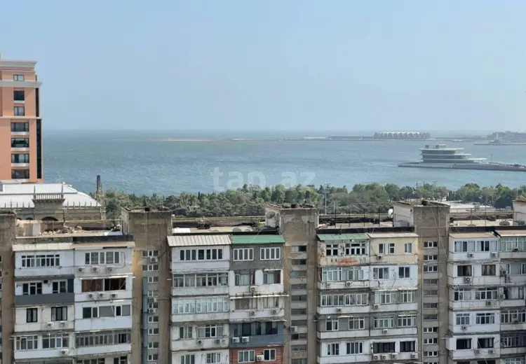 4 otaqlı mənzil , Bakı