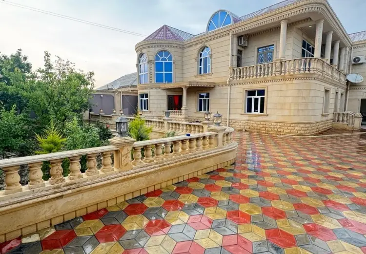 7 otaqlı mənzil , Şirvan