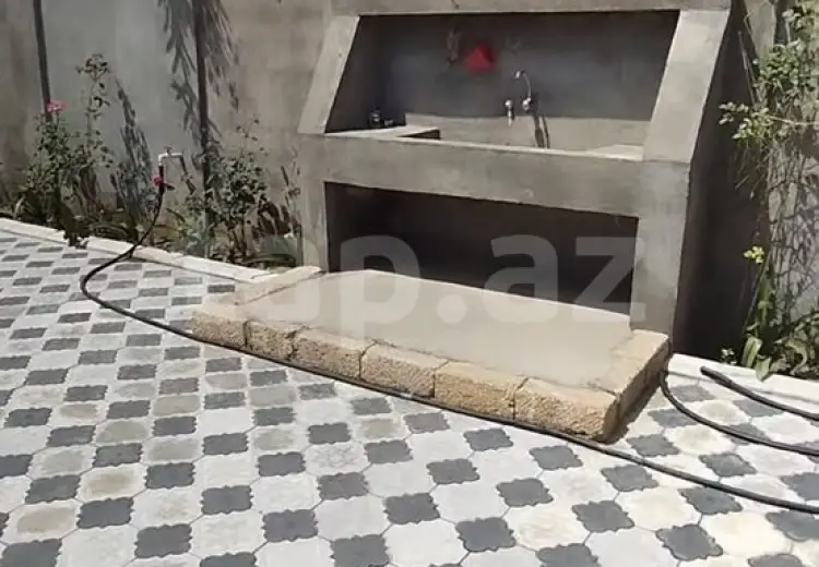 4 otaqlı mənzil , Bakı