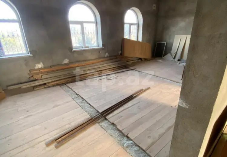 4 otaqlı mənzil , Bakı
