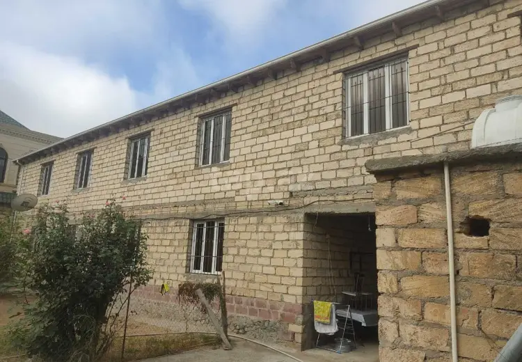 10 otaqlı mənzil , Gəncə