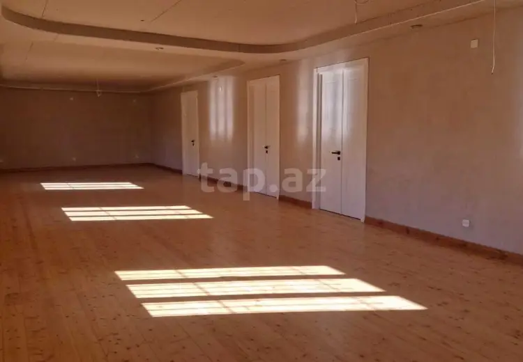 10 otaqlı mənzil , Gəncə