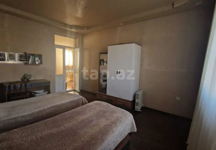 10 otaqlı mənzil , Gəncə