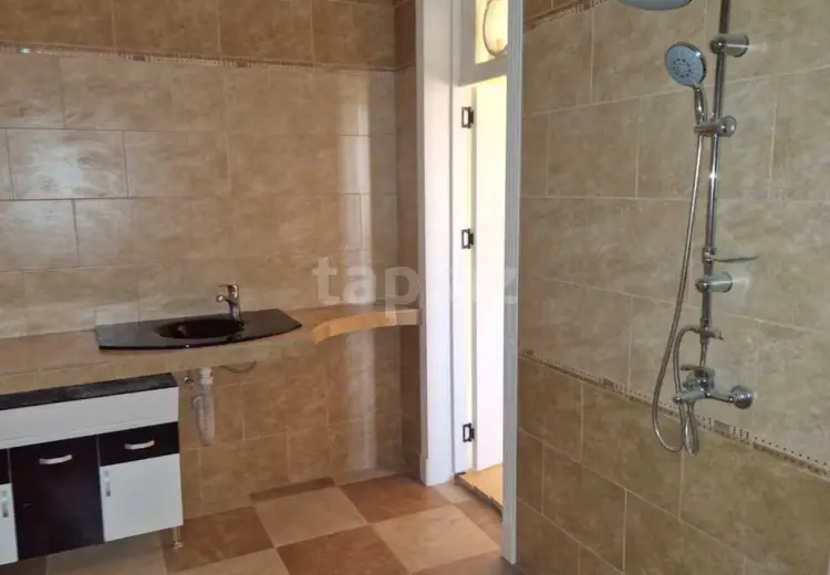 10 otaqlı mənzil , Gəncə