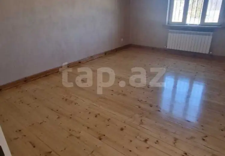 10 otaqlı mənzil , Gəncə