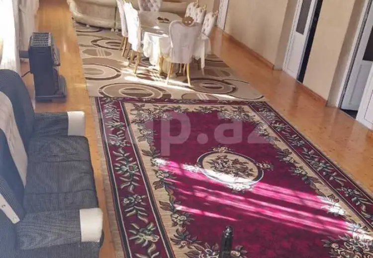 10 otaqlı mənzil , Gəncə