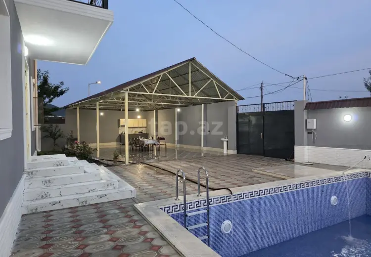 5 otaqlı mənzil Kirayə (günlük), Qəbələ