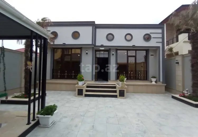 4 otaqlı mənzil , Bakı