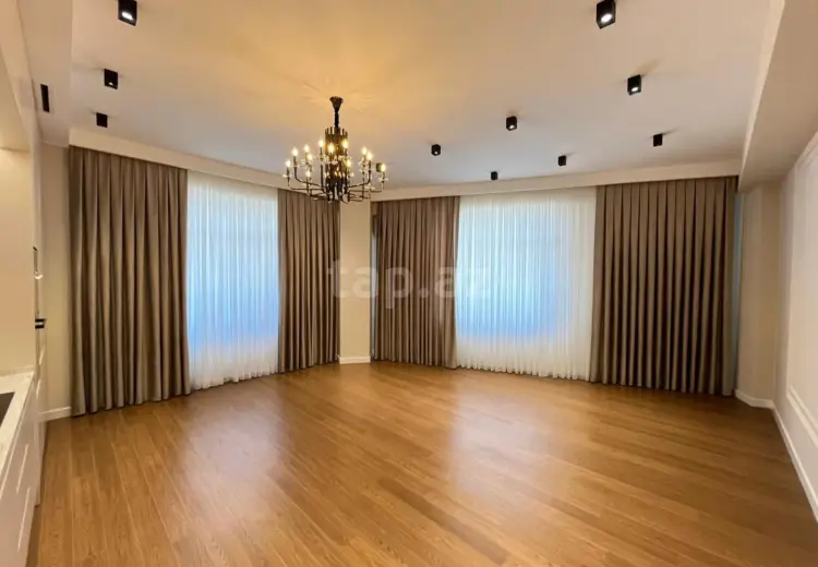 4 otaqlı mənzil , Bakı