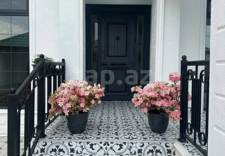 4 otaqlı mənzil , Bakı