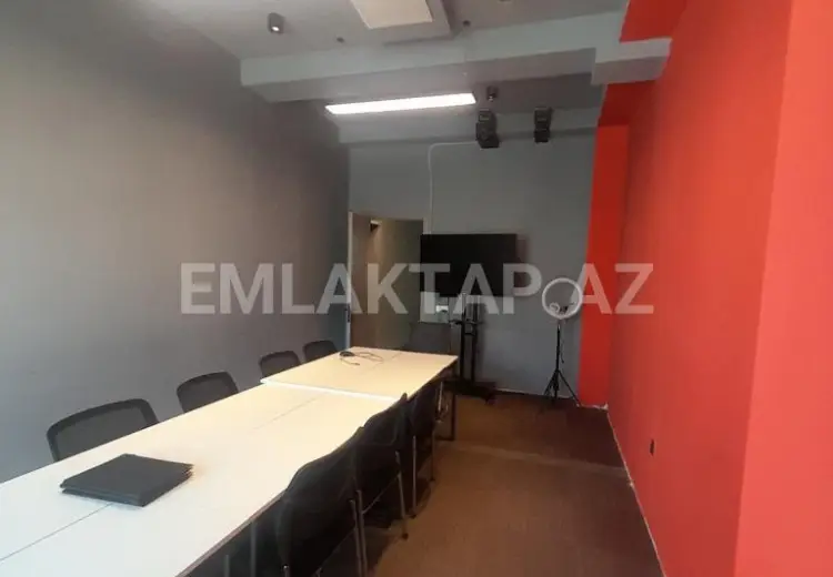 25 m² Obyekt / Ofis Kirayə (aylıq), Nərimanov, Bakı