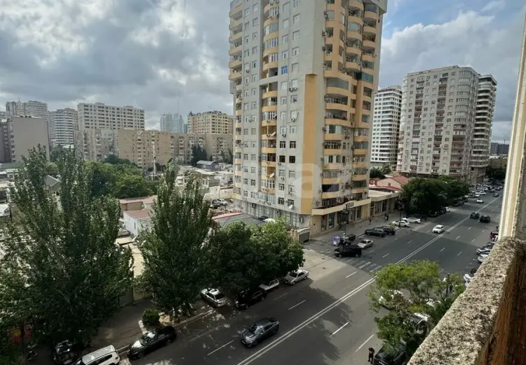 3 otaqlı mənzil , Bakı