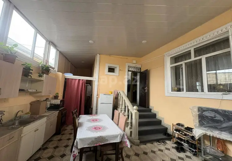 3 otaqlı mənzil , Bakı