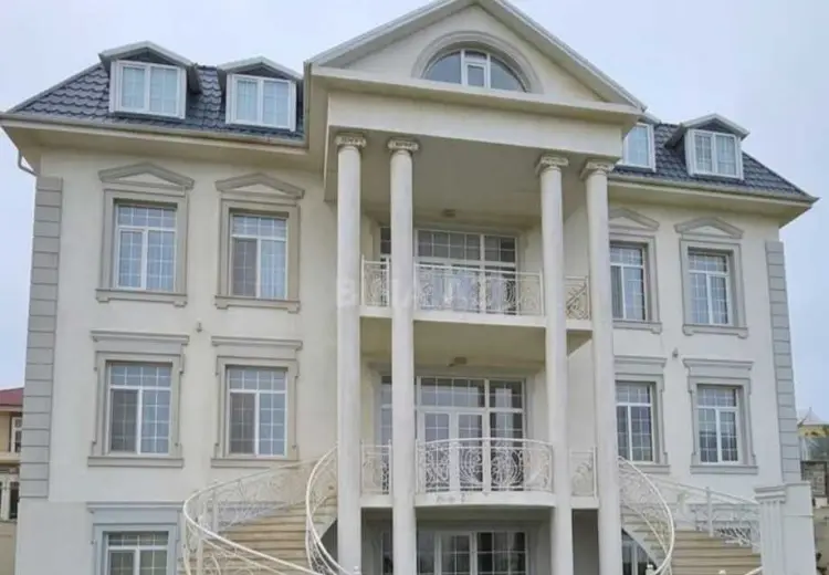 12 otaqlı mənzil Satılır, Badamdar qəs., Səbail, Bakı
