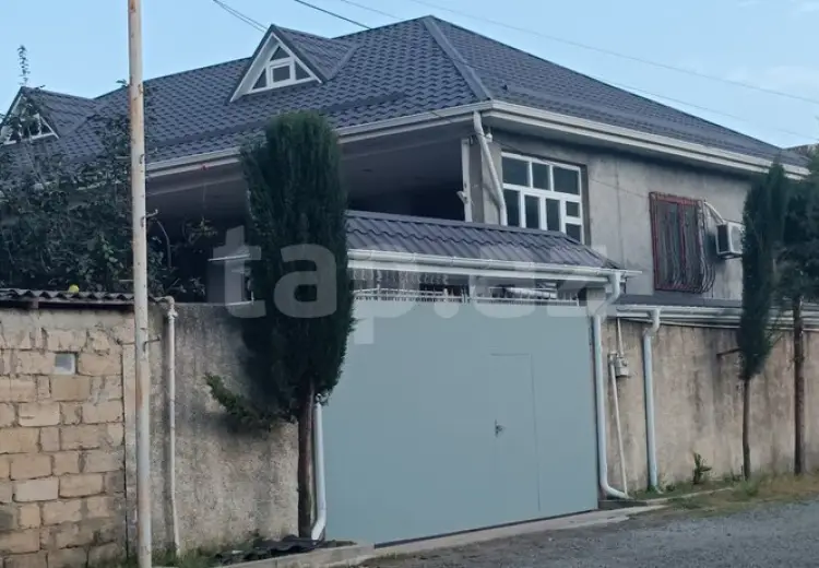 8 otaqlı mənzil , Lənkəran