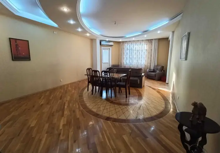 3 otaqlı mənzil Satılır, Nəsimi, Bakı