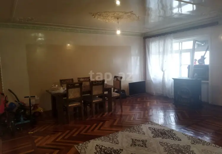 4 otaqlı mənzil , Şəki