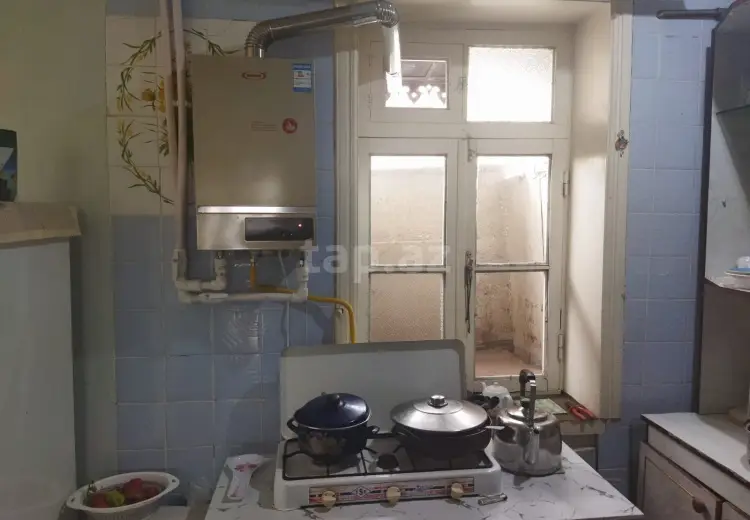 4 otaqlı mənzil , Şəki