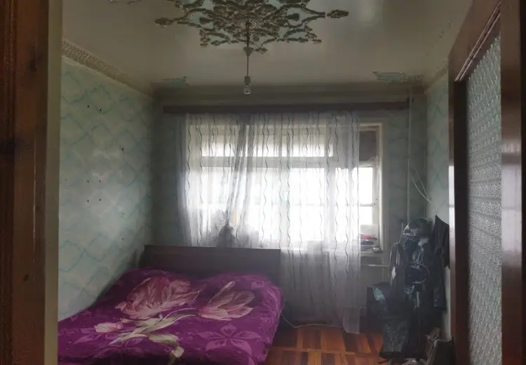 4 otaqlı mənzil , Şəki