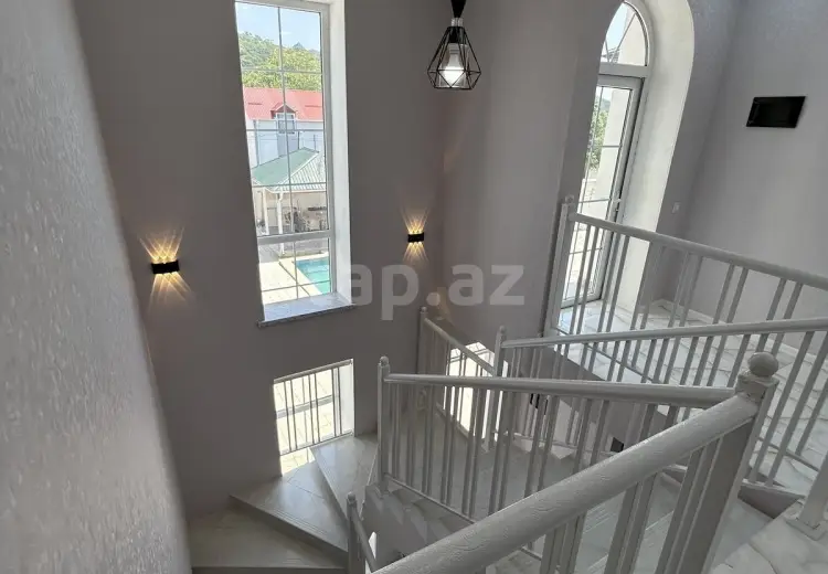5 otaqlı mənzil , Qəbələ