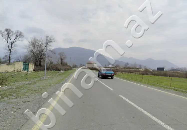 5 sot Torpaq Satılır, Qəbələ