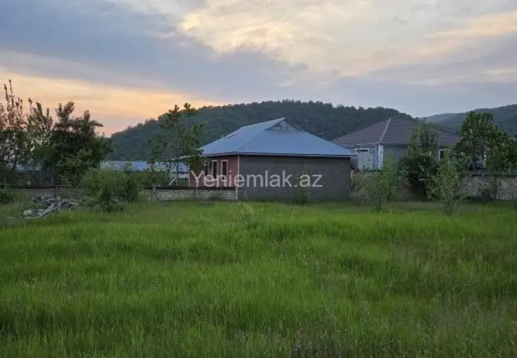 6 sot Torpaq Satılır, Qəbələ